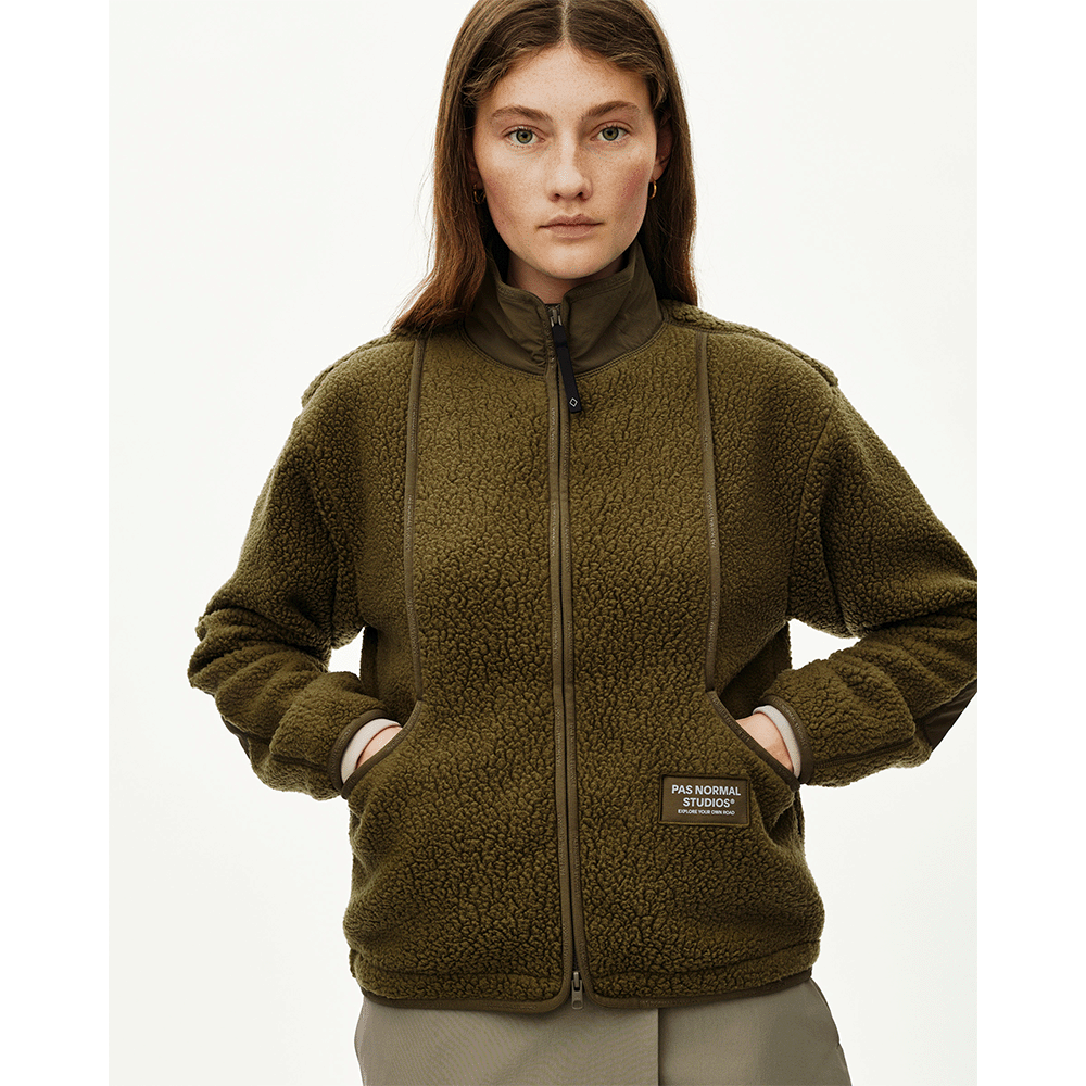 Pas Normal Studios Womens Off-Race Pile Fleece Jakke