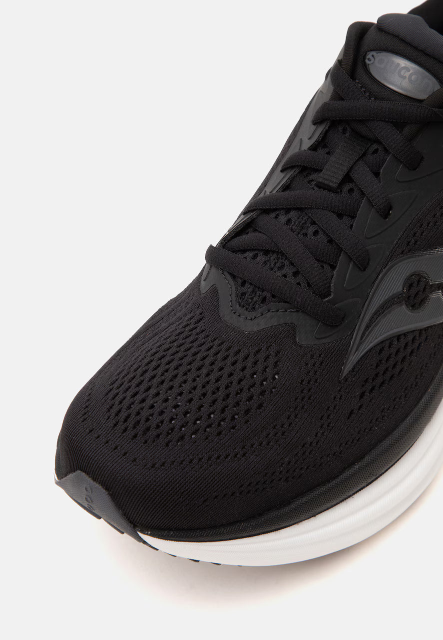Saucony Triumph 23 Running Shoes Triple Black - Men&