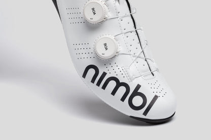 Nimbl Ultimate Pro Edition Cykelsko - Hvid/Sort 2025